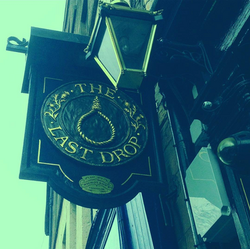 Potence et Réjouissance