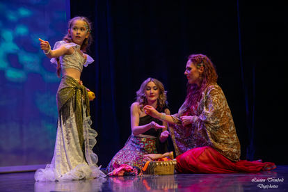 Ballet Samsarah, Spectacle Mami Watta
Tableau d'ouverture, Mise en scène du marché