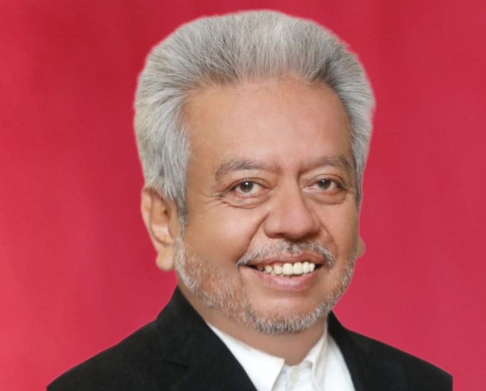 De Peregrinos a PEX: La Gratitud en la Diáspora, un Thanksgiving Permanente