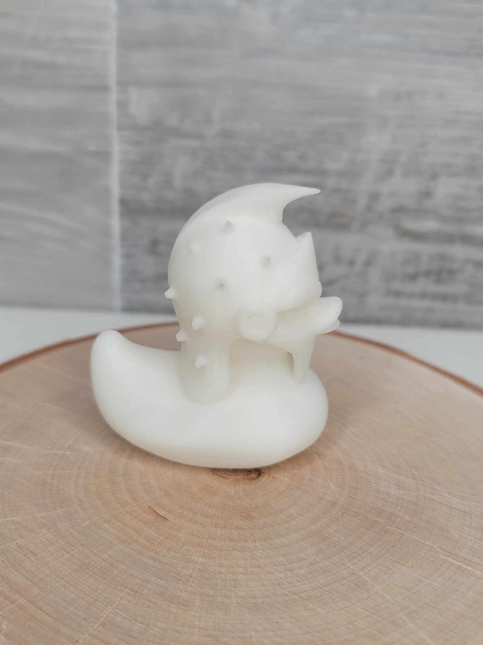 Thumbnail: White Gladiator Duck
