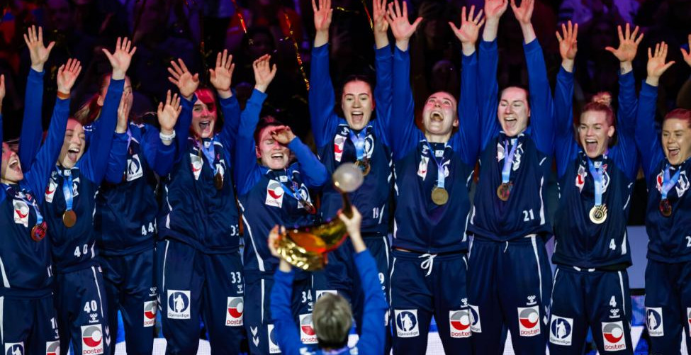 GERNED25-Medal Ceremony_SP7_9976-.jpg