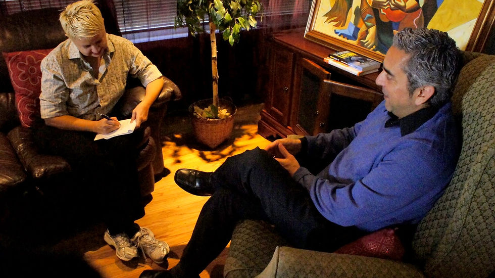 Eydie Interviews Frank for SVL 2013-17.JPG
