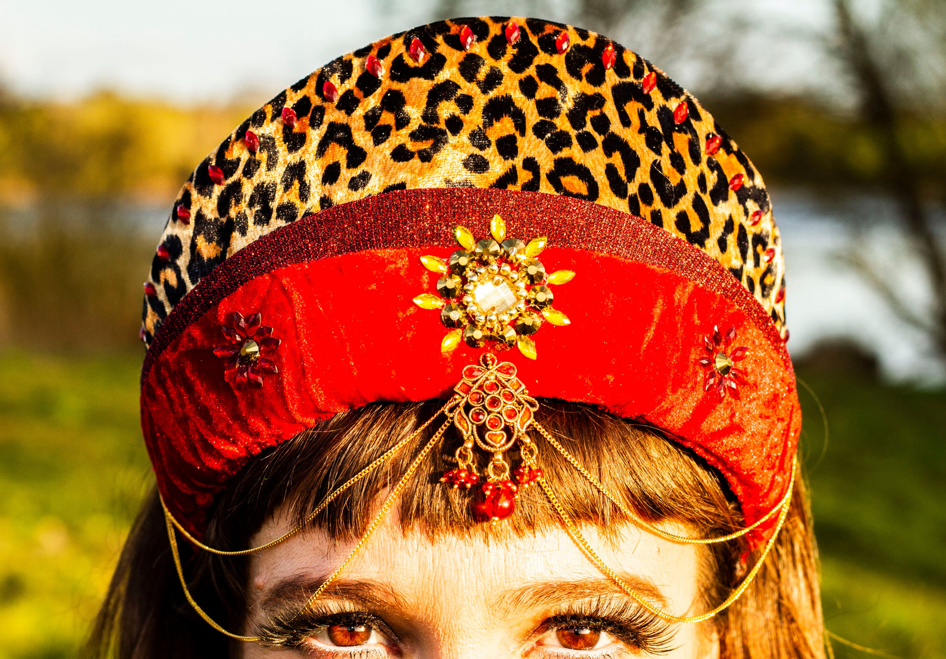 The Cirque headpiece