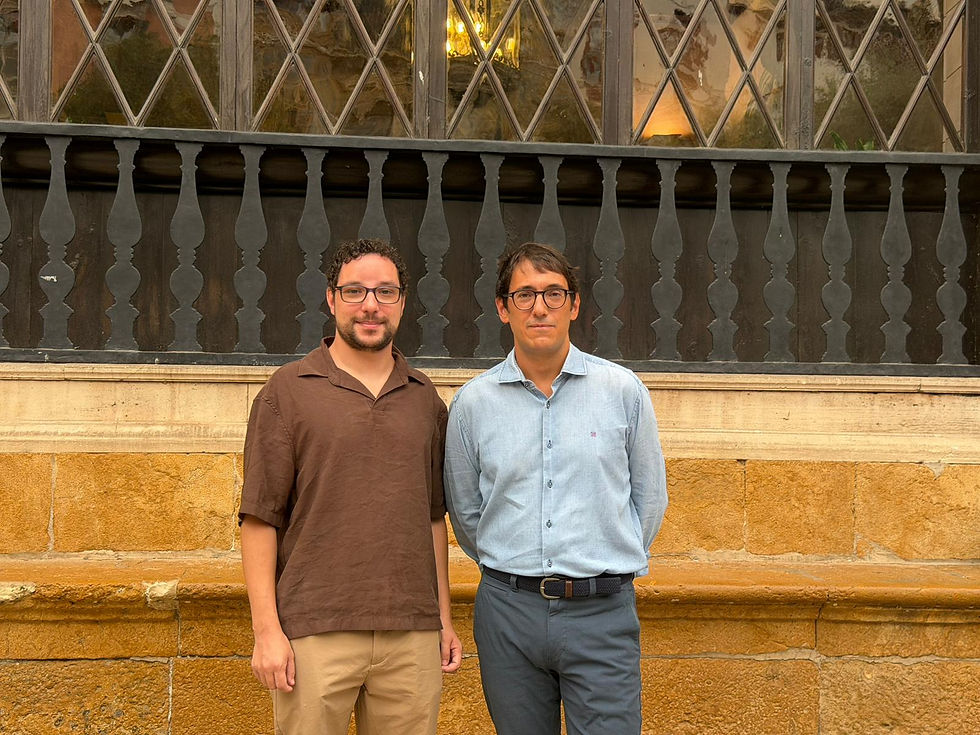 El regidor Pepe Martínez i el secretari general de l'ASP, Iago Negueruela.