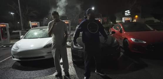 Tre Tesla