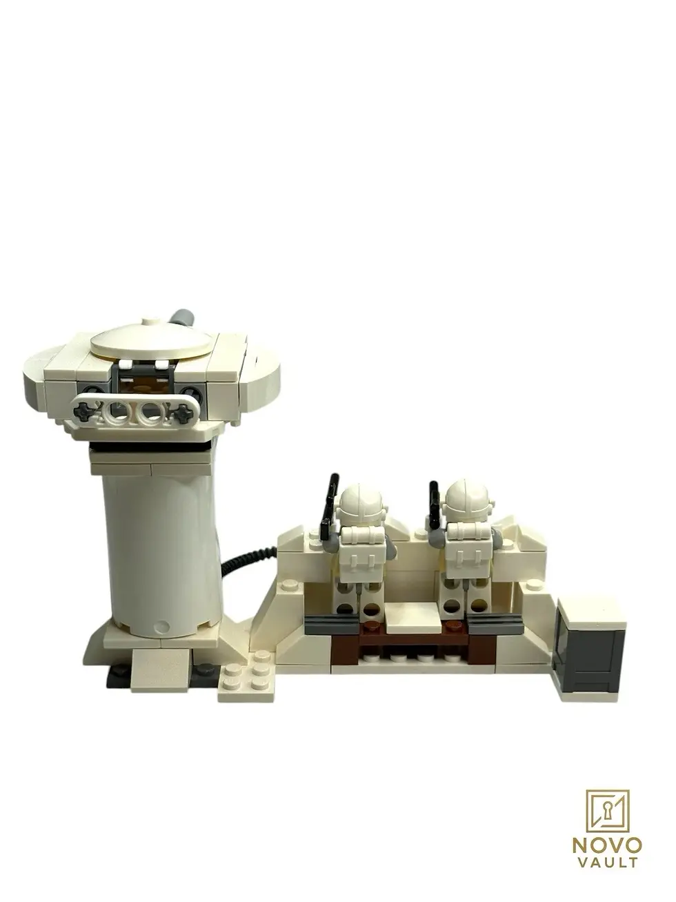 Thumbnail: Lego Star Wars Hoth Echo Base (7749)