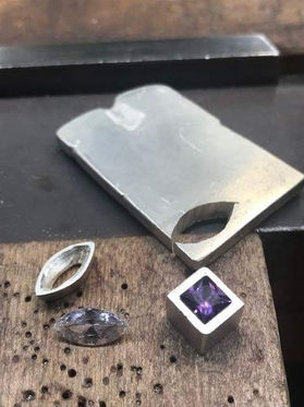 CASTONI DA LASTRA.jpg