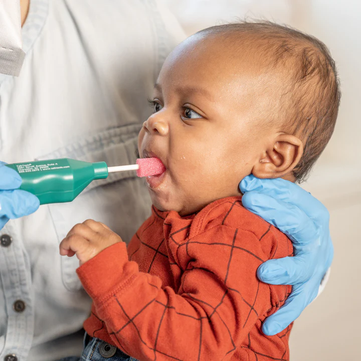 a brush held by a speechtherapist 