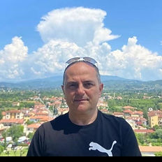 Discover our Deep Tissue Massage performed by our professiomal massage therapist Igor at Massaggi Santo Spirito Firenze in the heart of Florence, steps from Ponte vecchio e piazza Pitti