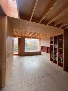Light-filled room, bookshelves, LACD Design & Build