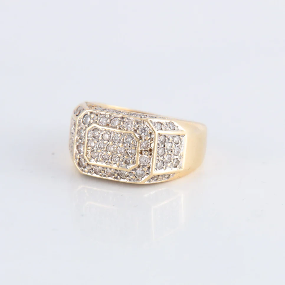 Miniature : Bague Chevalière pavage diamants