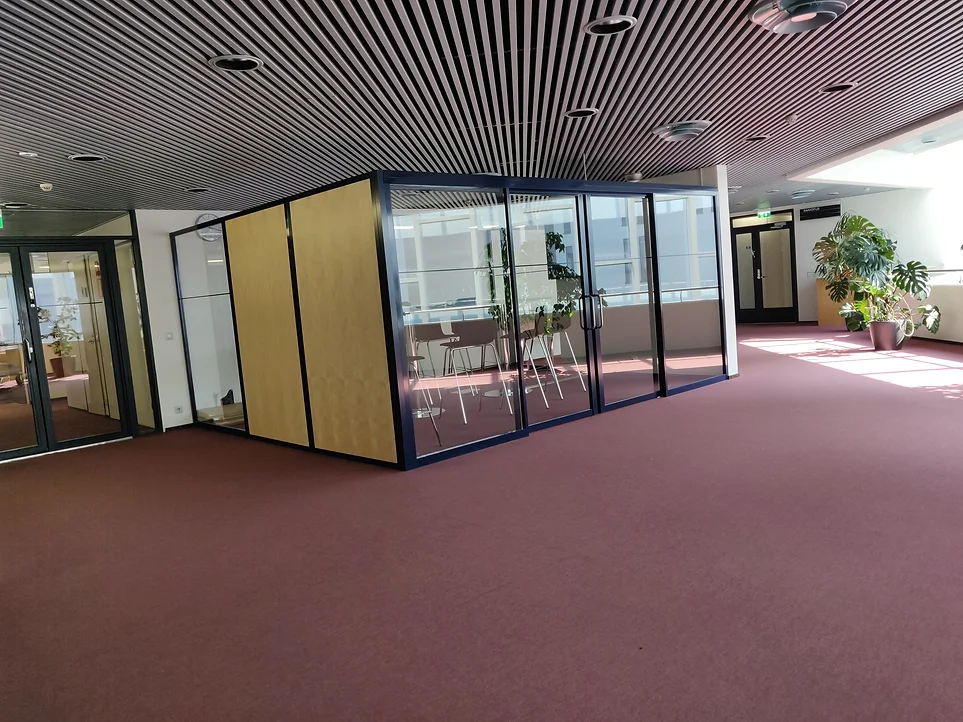tilaratkaisu-neuvotteluhuone.webp