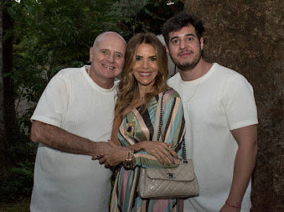 Manoela Ferrari com Chico e Júlio