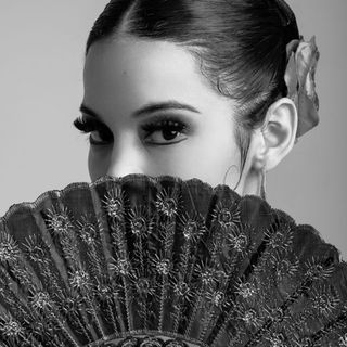 Entrevista com a bailarina Liana Vasconcelos