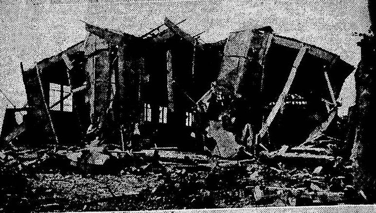 Foto 5. Os armazéns destruídos da ilha do Braço Forte. Jornal Diário de Notícias. 1954. Fotógrafo desconhecido. Acervo BNRJ.