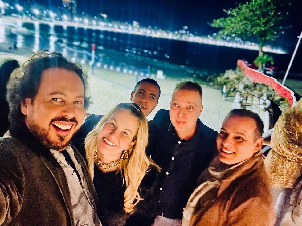 Maurício Diniz ,Viviane Fernandes ,Matheus Oliveira ,Bayard Boiteux e Vinícius Fernandes