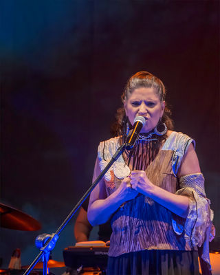 Claudia Amorim faz show do seu novo álbum “Novos Tempos” no Centro da Música Carioca Artur da Távola, na Tijuca