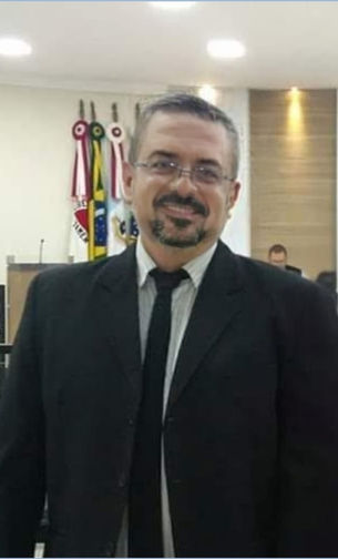 Entrevista: Ayrton Dantas