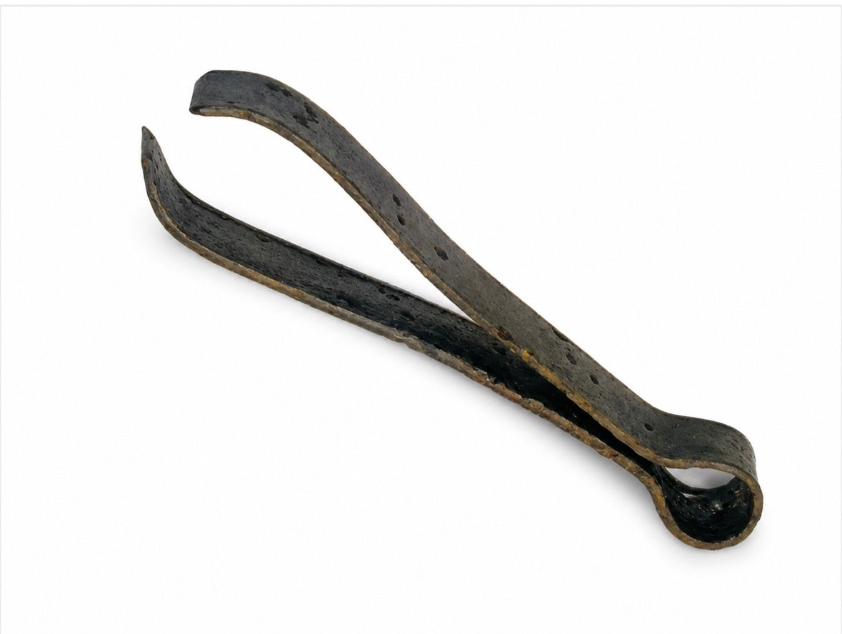 Late Roman / Early Medieval Bronze Tweezers