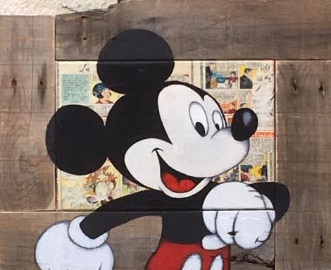Mickey marcheur