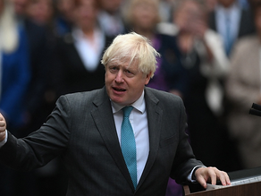 Boris Johnson volvió a Londres y crecen los rumores sobre su candidatura a primer ministro