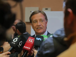 Mendoza pudo adquirir dólares al valor oficial y pagó U$S 60 millones de deuda
