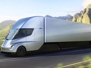Elon Musk pone fecha a la salida al mercado del camión Tesla Semi