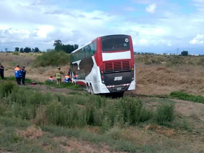Chocó un micro que trasladaba a hinchas de River a Mendoza y murió una mujer