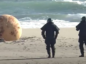 Japón Investiga La Aparición De Una Misteriosa Bola De Hierro En Una De Sus Playas