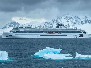 Una turista estadounidense falleció en un crucero hacia la Antártida por el golpe de una ola gigante