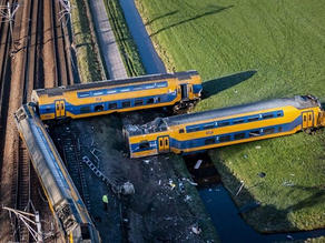 Al menos un muerto y 30 heridos tras el descarrilamiento de un tren en Países Bajos