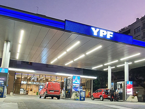 YPF no se sumó y las estaciones de servicio frenaron una polémica medida