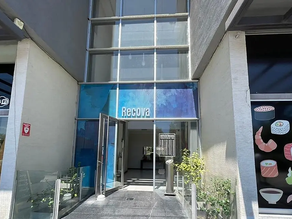 Se cayó un ascensor de un quinto piso en Godoy Cruz: dos jóvenes heridos