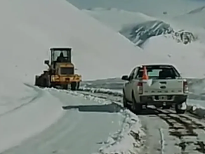 Cerró hasta el lunes el paso a Chile de Agua Negra por intensas nevadas en la cordillera