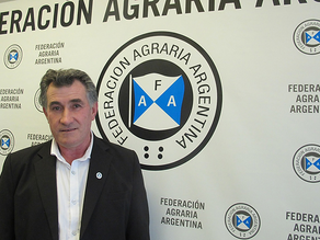 El alvearense Carlos Achetoni no quiere saber nada con el nuevo dólar soja: Benefician a unos pocos…