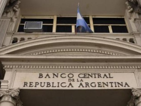 El Banco Central bajó la tasa de interés para los plazos fijos y deja de emitir Leliq