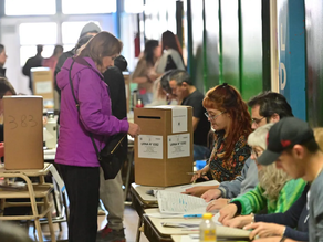 Elecciones: aumentan el pago de las autoridades de mesa para impulsar la “máxima asistencia”