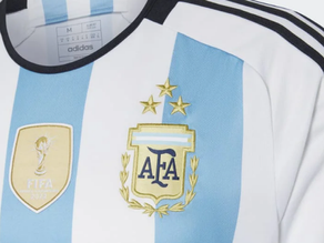 Comienza la venta de la camiseta de Argentina con las tres estrellas