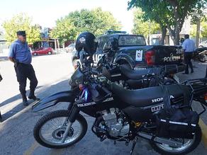 Cuatro nuevos móviles policiales llegaron a Alvear para reforzar la seguridad