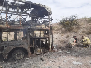 San Rafael: se incendió por completo un ómnibus que llevaba turistas