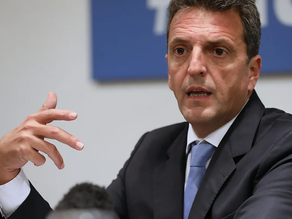 Massa pidió investigar si se filtró el anuncio de recompra de bonos