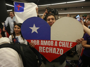 Aplastante victoria del Rechazo a la nueva Constitución en Chile