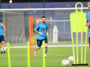 Messi participó de la práctica, pero Scaloni aún no define el equipo