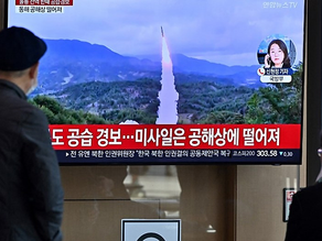 Corea del Norte disparó 23 misiles: por primera vez uno cayó en la costa de Corea del Sur