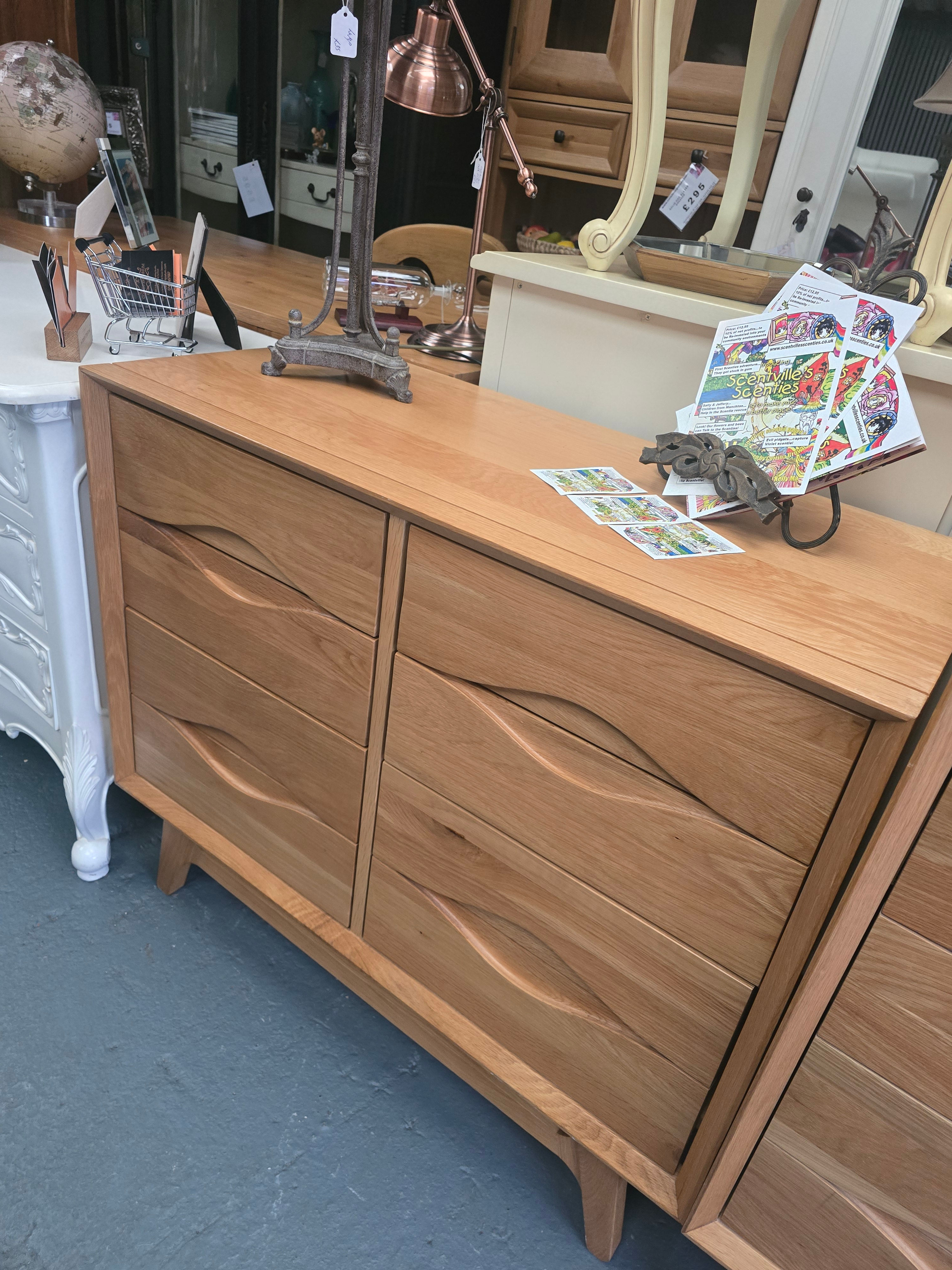 Now sold Solid oak 6 drawer chest of drawers 