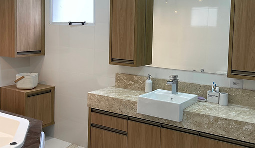 PremiumDesign PersonalizadoAmbiente SofisticadoBanheiro de LuxoSob Medida.Banheiro com móveis sob medida Drevo, unindo sofisticação, praticidade e durabilidade. Soluções inteligentes de marcenaria que otimizam o espaço e valorizam o ambiente com elegância.