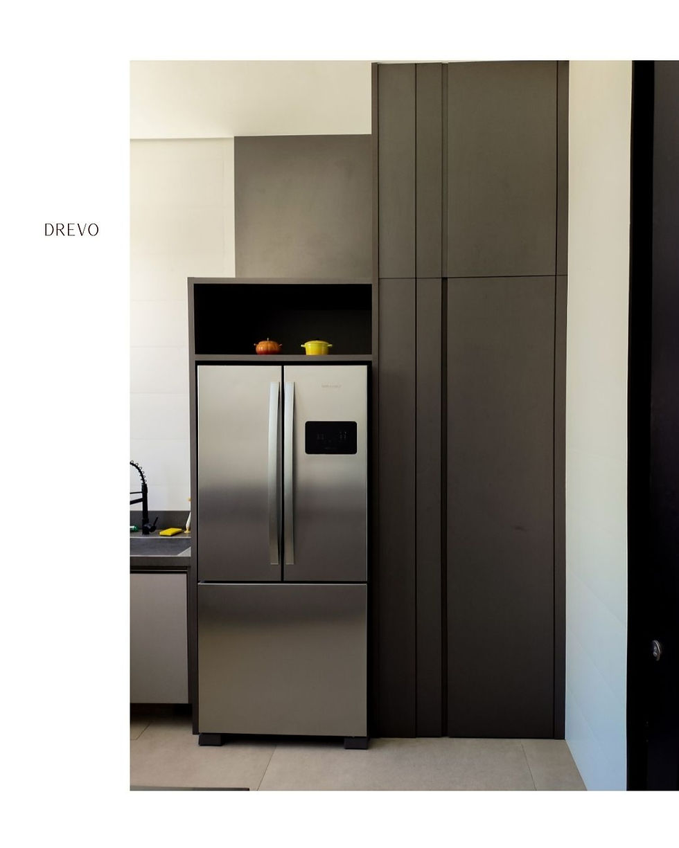 Cozinha planejada e sob medida com móveis de alto padrão, design moderno, acabamentos de qualidade e integração perfeita entre funcionalidade e estética.