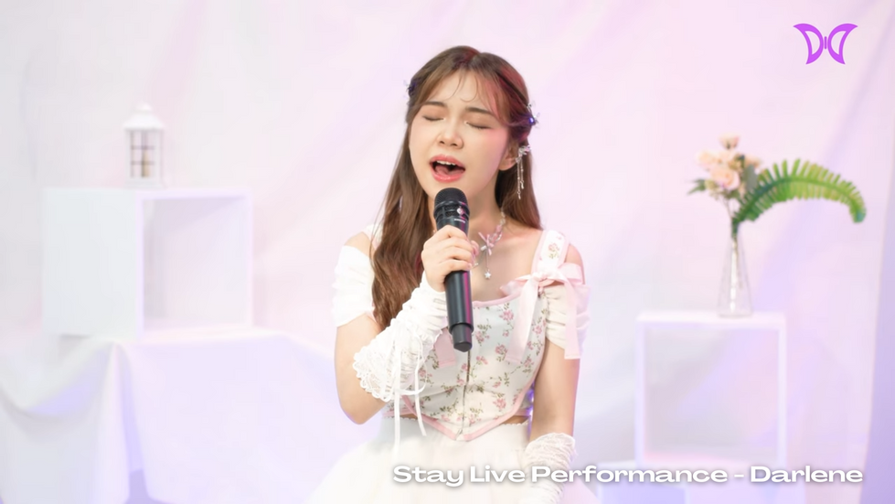 Stay Live Performance - Darlene
