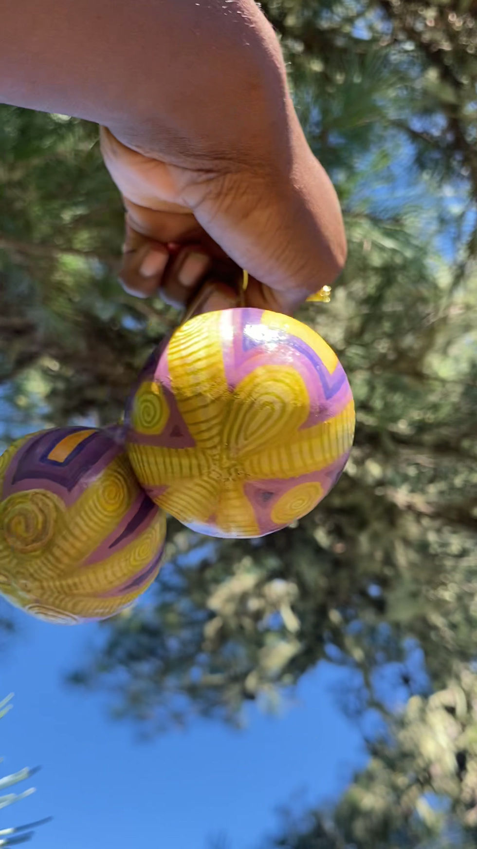 Thumbnail: Squatting Plasma Man - Gourd Ornament set of 2