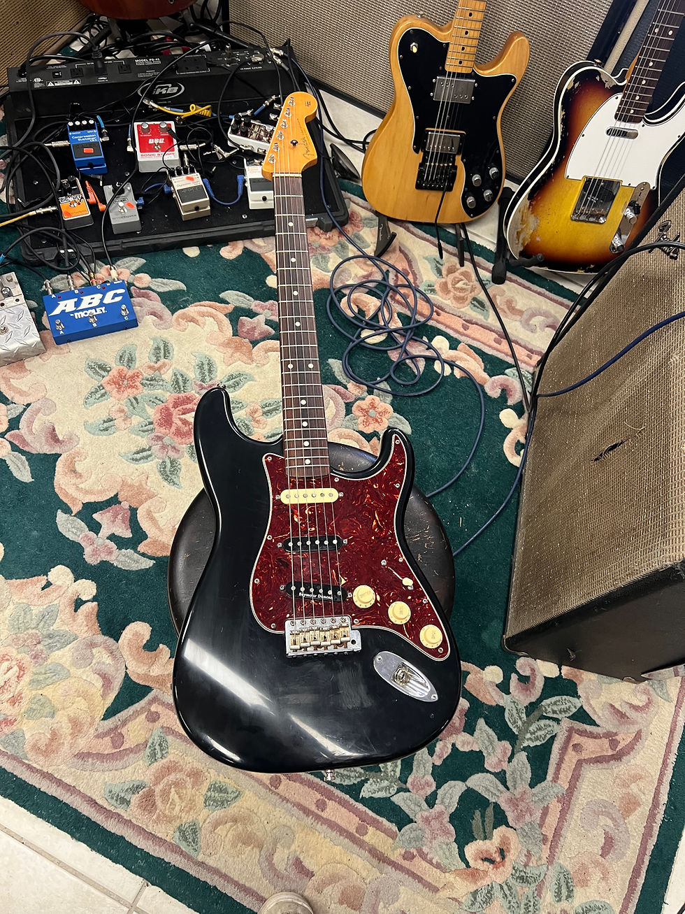 Thumbnail: 1998 fender strat 62 reissue. 